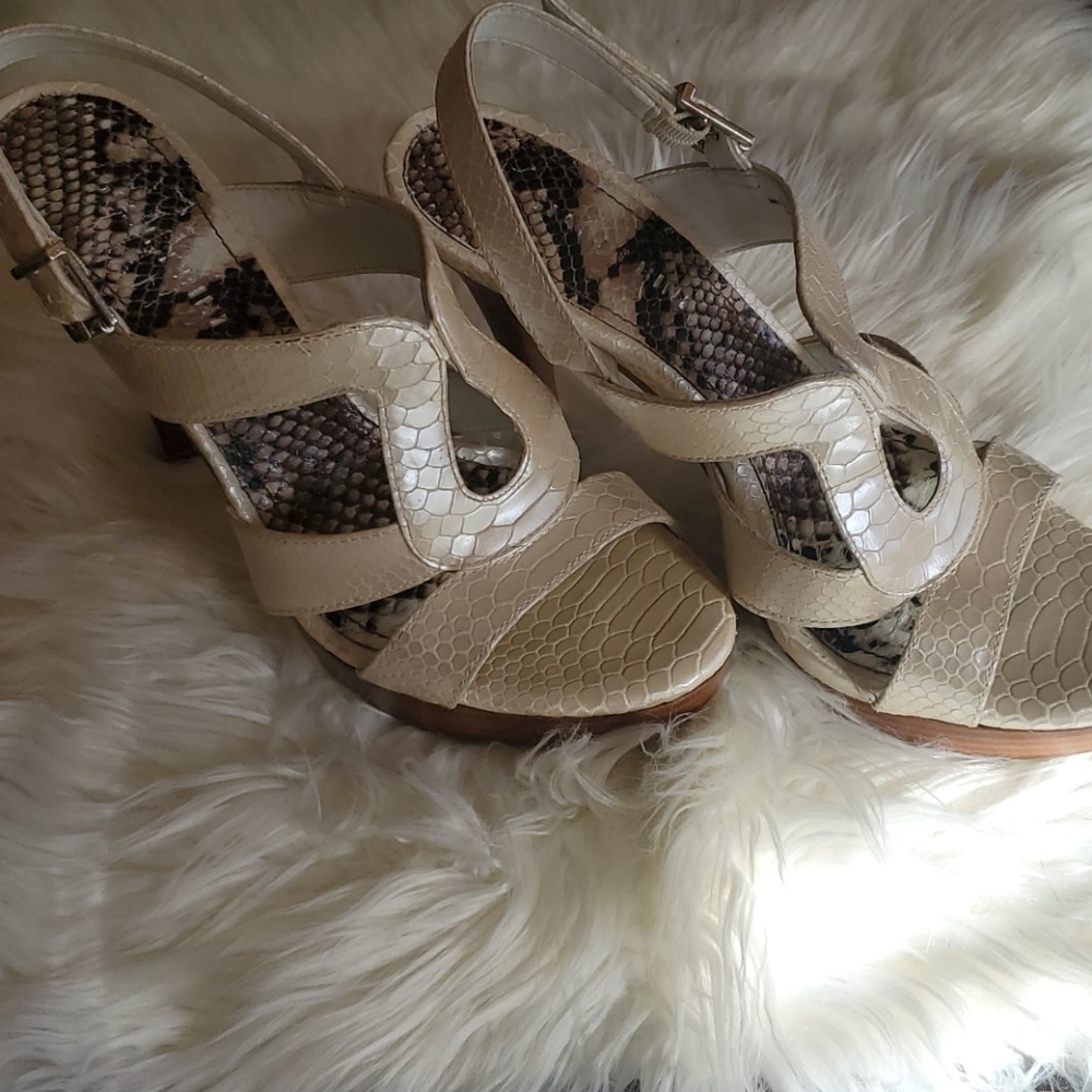 Gianni Bini "Boa" heels